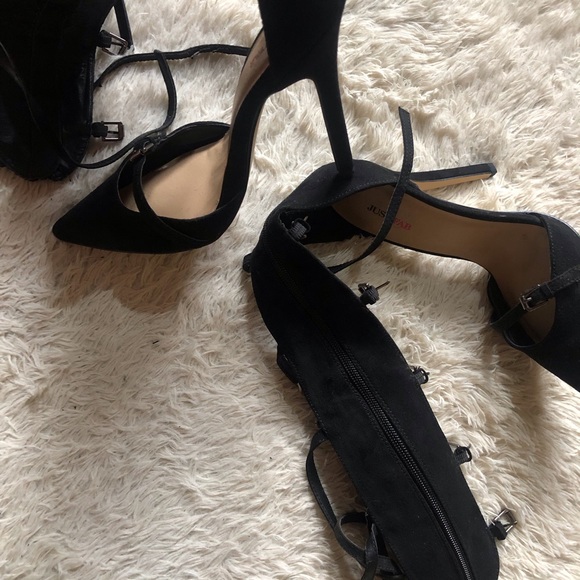 Black Heels - Picture 3 of 5